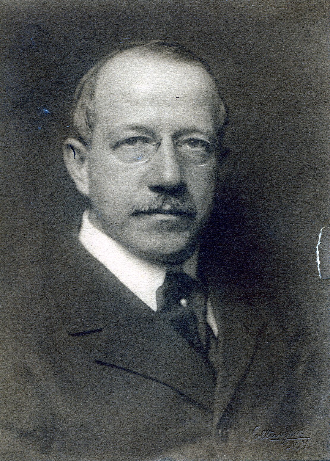 Member portrait of Charles H. Chetwood